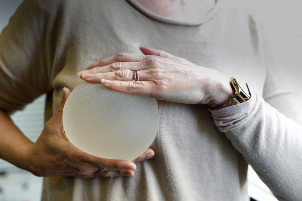 Breast Implants Market