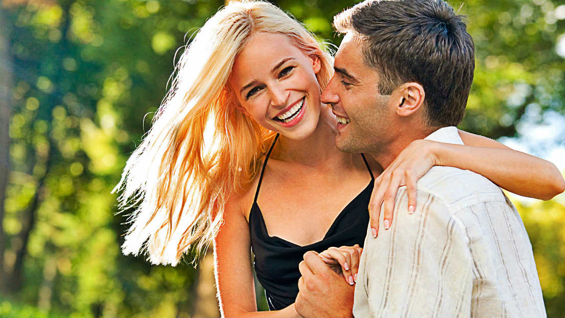 How can a girl tell that she is in love?