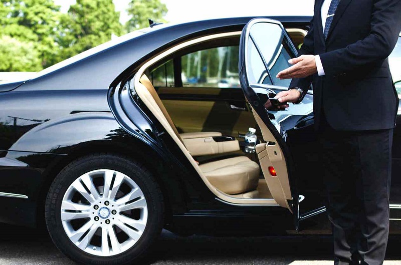 Noble Transfer, Offers Private Chauffeur Paris Services For Paris Travelers